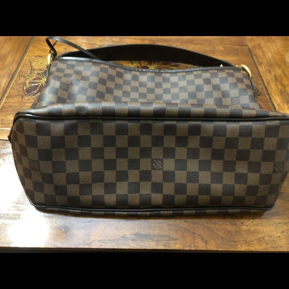 Louis Vuitton classic louis
